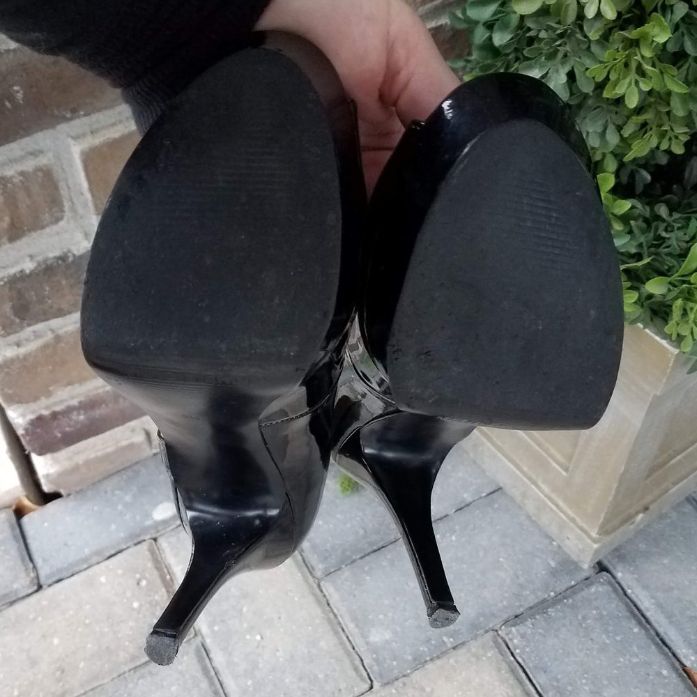 Marc Fisher Black Open Toe Pumps - Picture 8 of 8